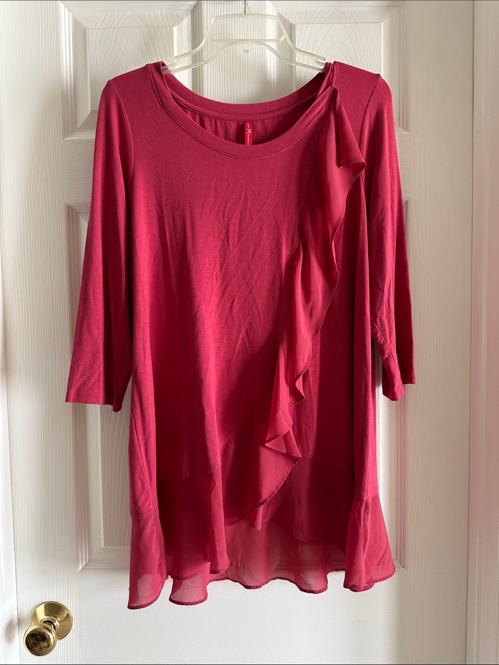 Ruby Ribbon Raspberry Ruffle, Layered Hem, 3/4 Sleeve Blouse, LIKE NEW